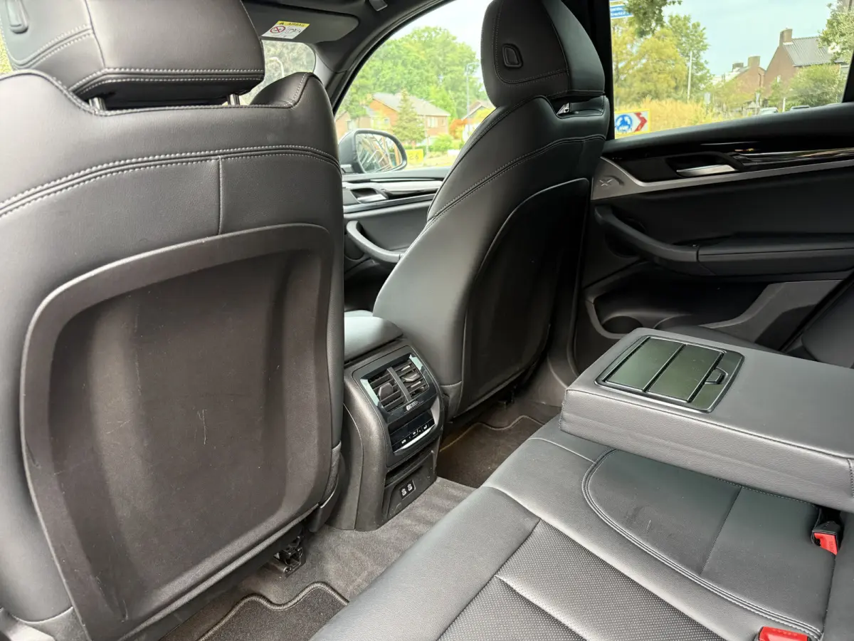 xDrive30e B.E.+ SOH 96% | Camera | Sport-pack | Navi & CarPlay
