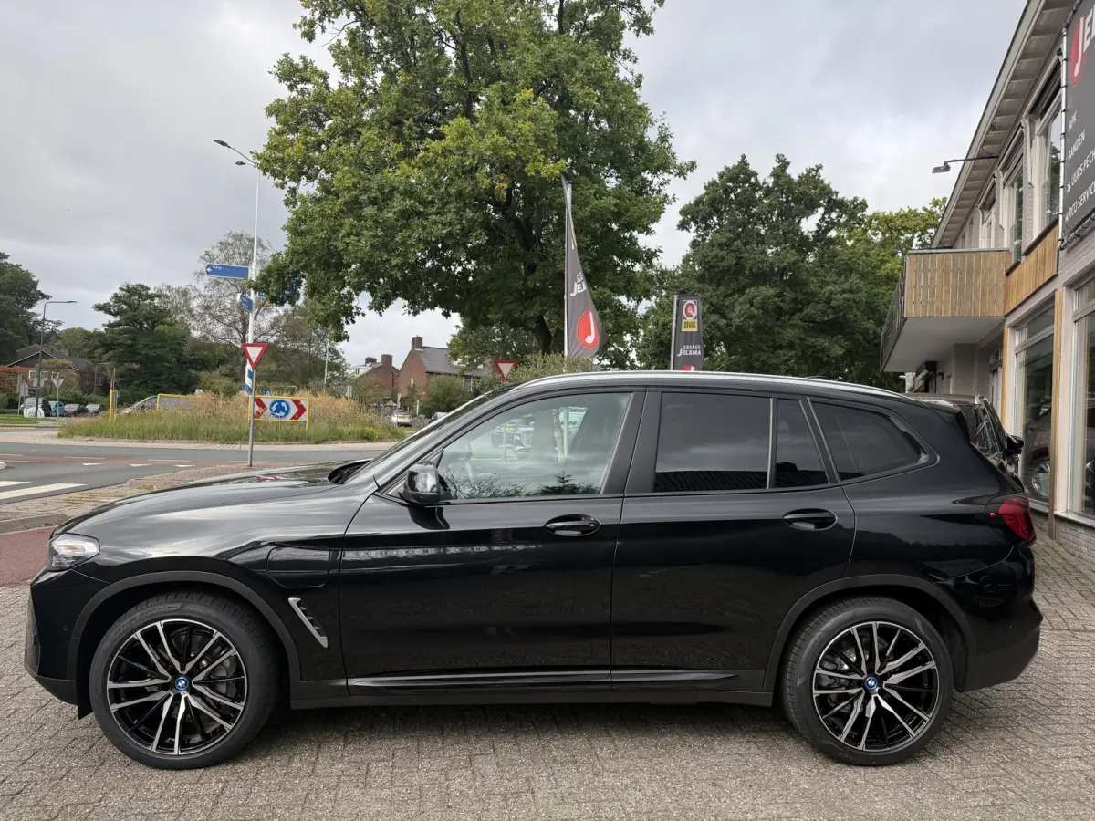 xDrive30e B.E.+ SOH 96% | Camera | Sport-pack | Navi & CarPlay