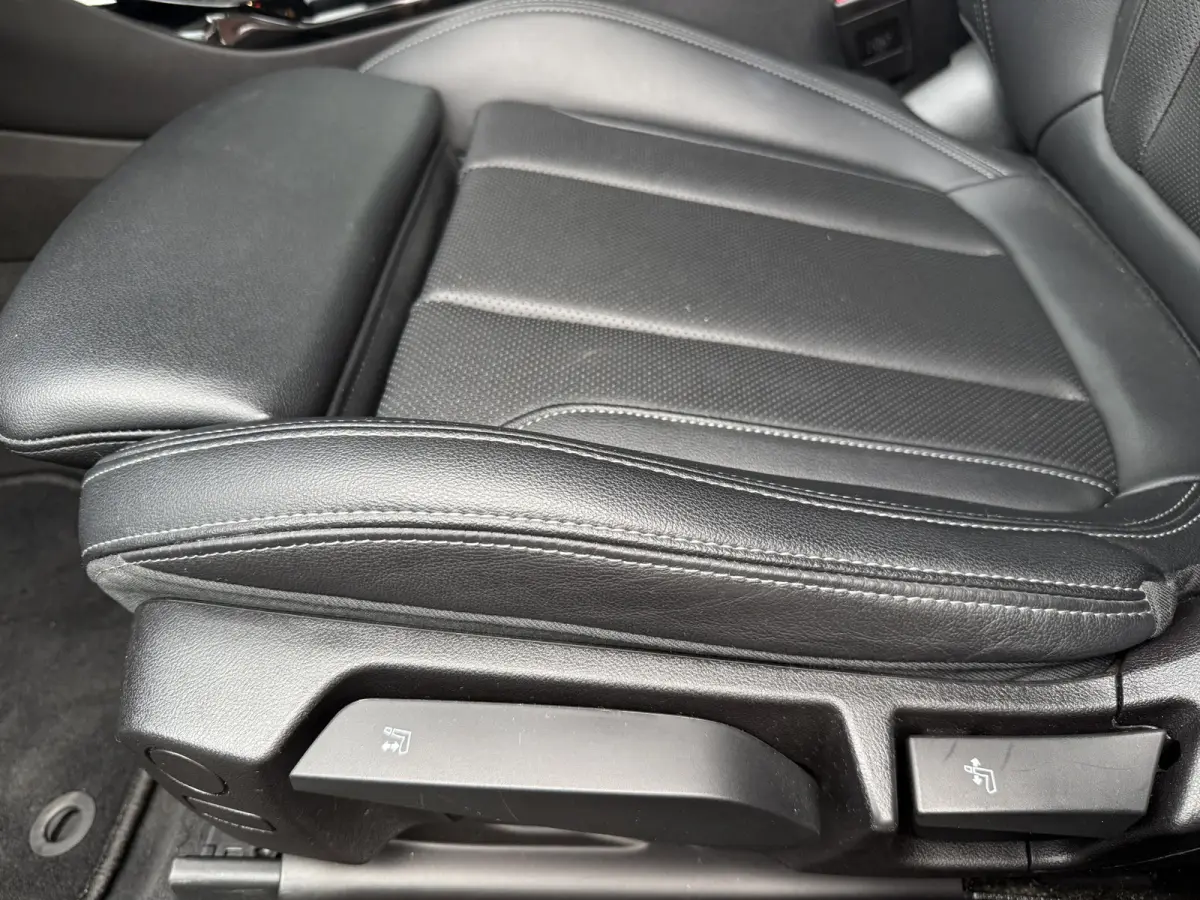 xDrive30e B.E.+ SOH 96% | Camera | Sport-pack | Navi & CarPlay