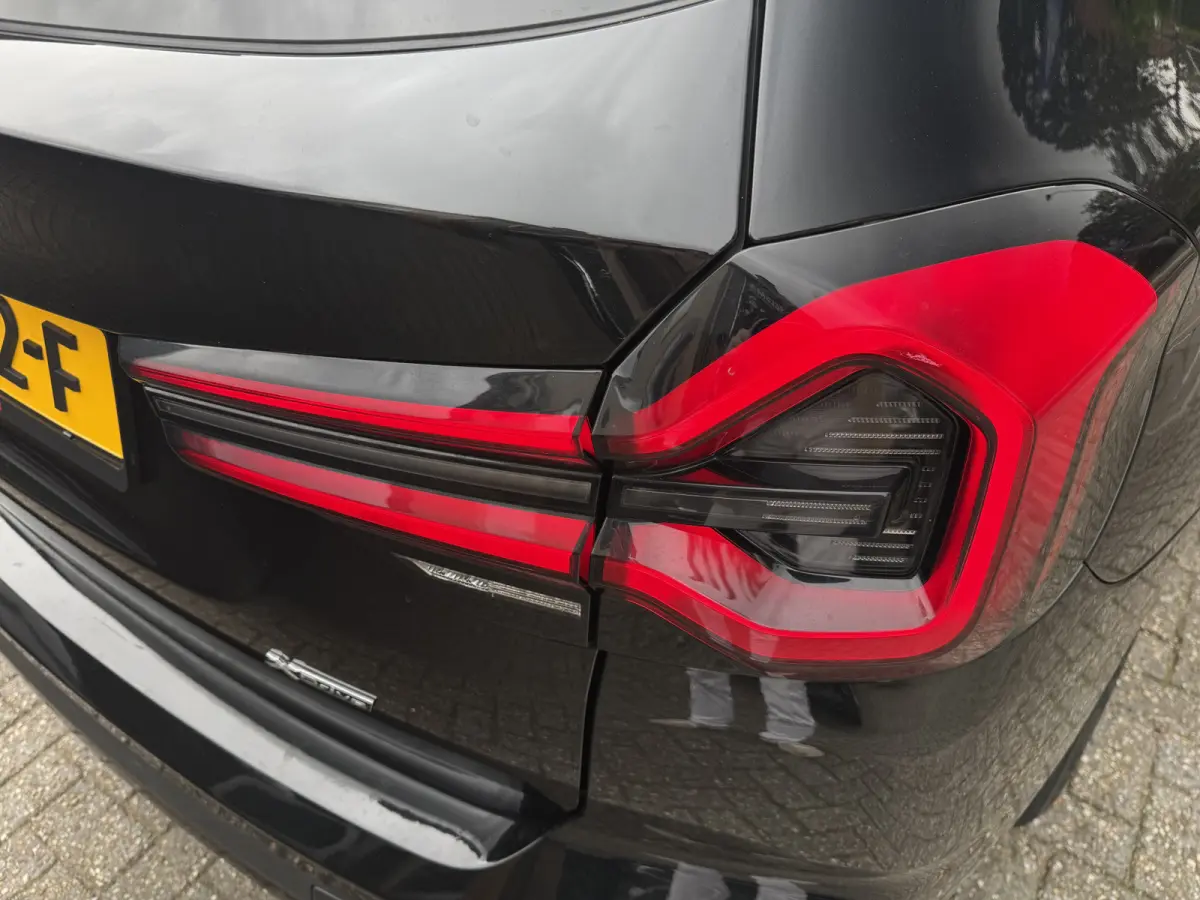 xDrive30e B.E.+ SOH 96% | Camera | Sport-pack | Navi & CarPlay