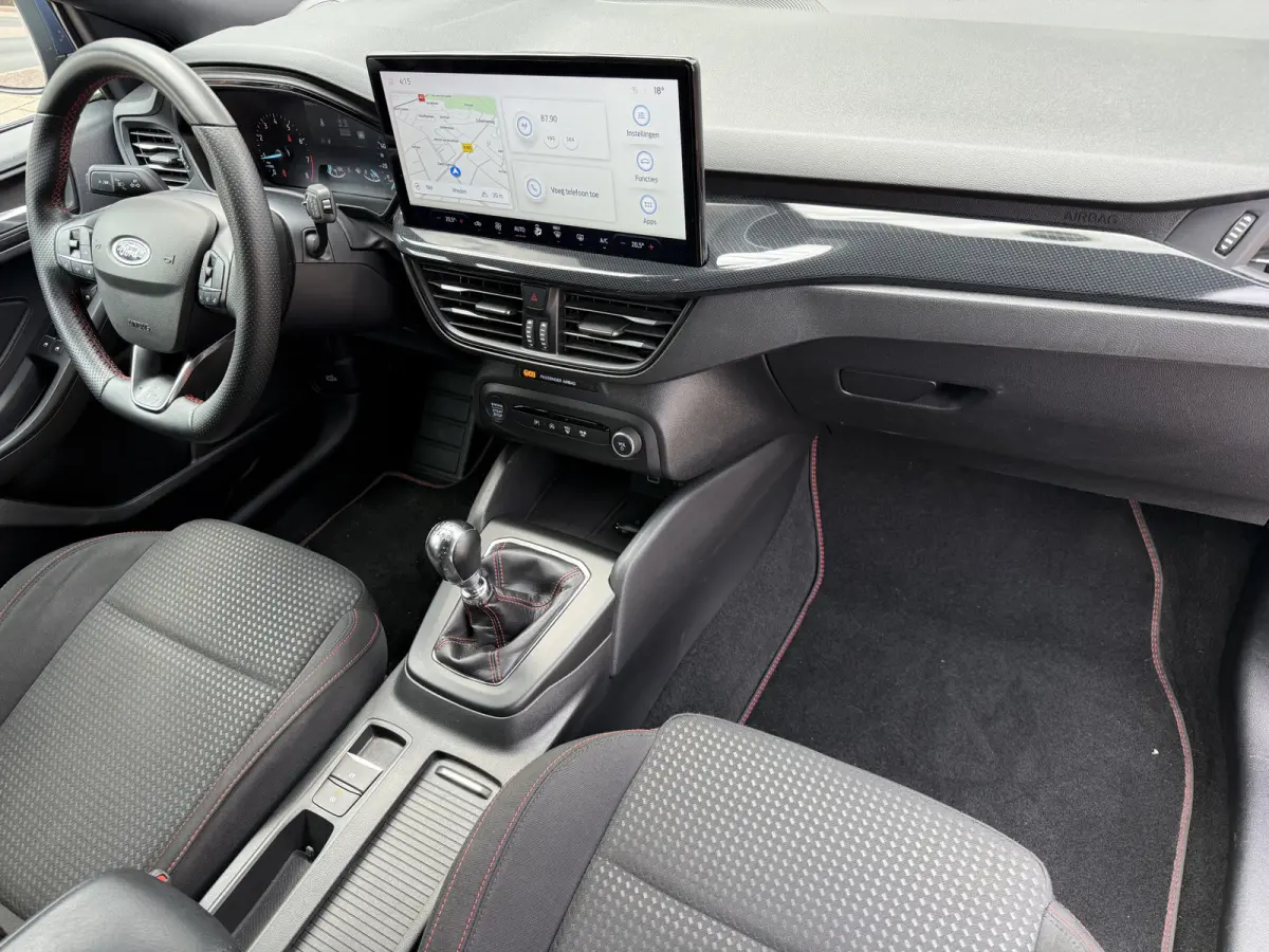 125pk EB Hybrid ST Line, Clima | Navi & CarPlay | Pdc