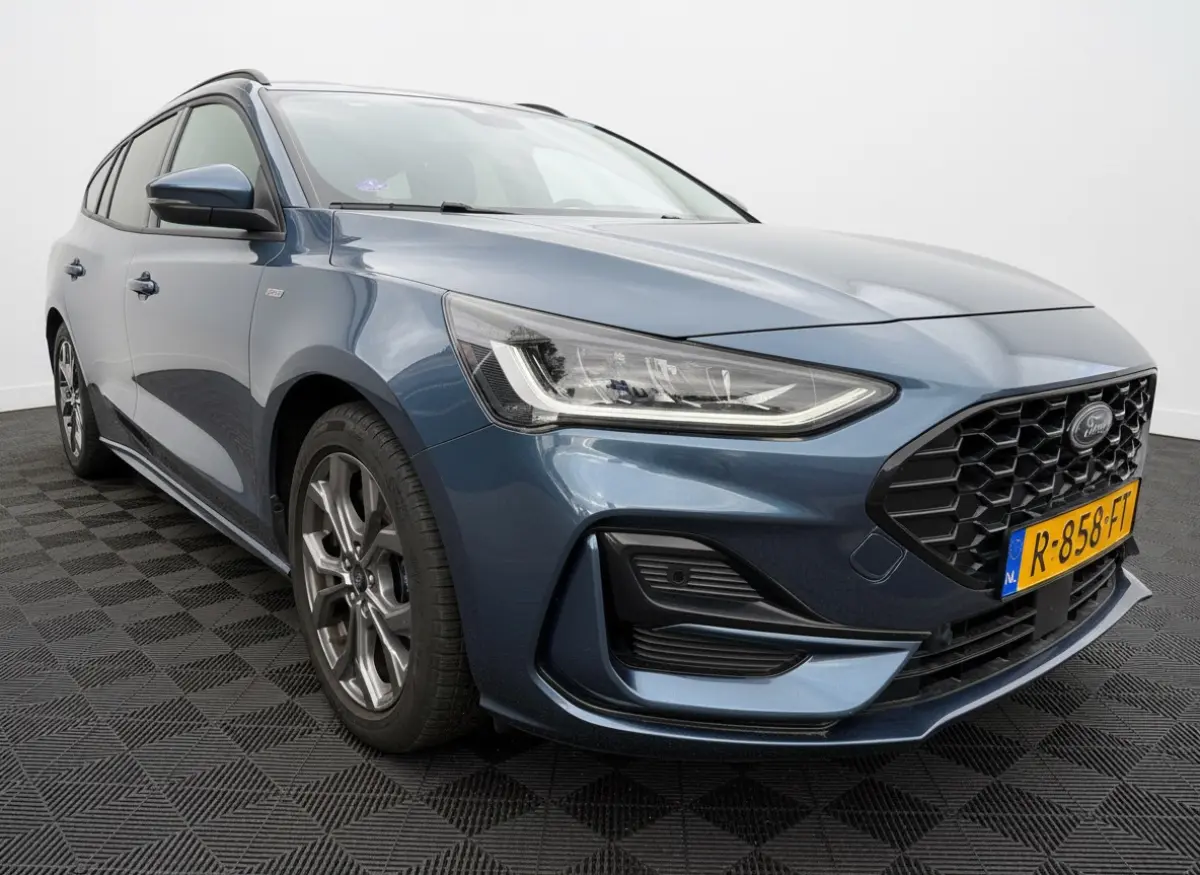 125pk EB Hybrid ST Line, Clima | Navi & CarPlay | Pdc