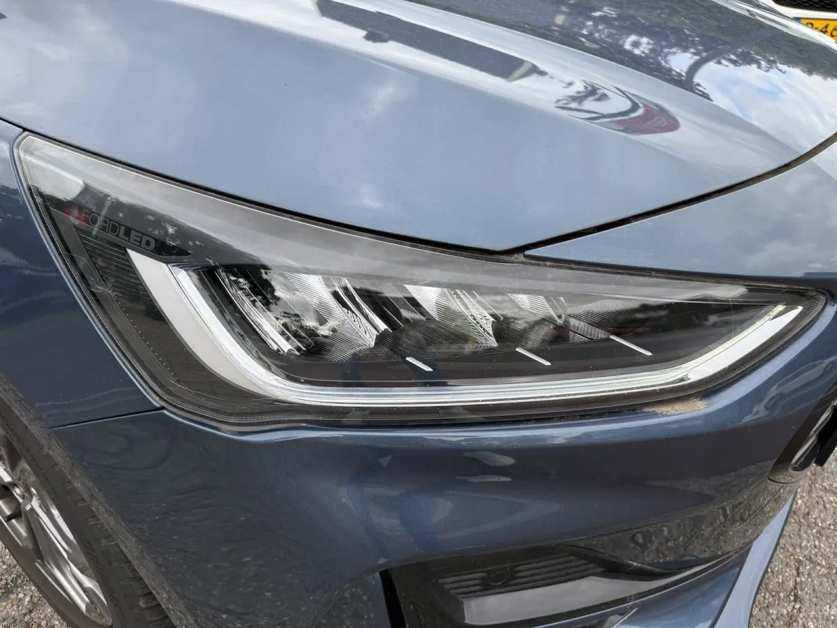 125pk EB Hybrid ST Line, Clima | Navi & CarPlay | Pdc
