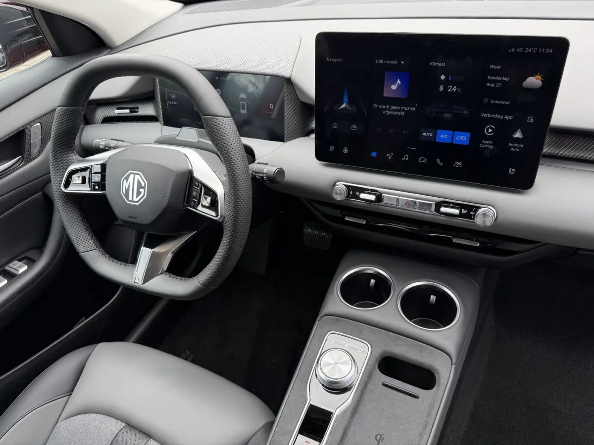 S5 EV Luxury 64 kWh, 360 camera | ACC | 3500,- VOORDEEL | Long range