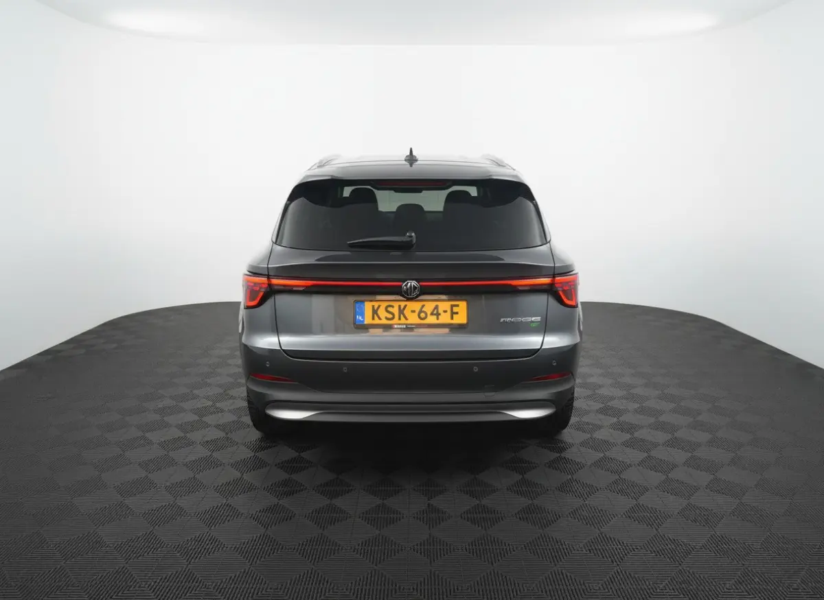Luxury 64 kWh aut., Nieuw en Rijklaar! incl. Fabrieksgarantie