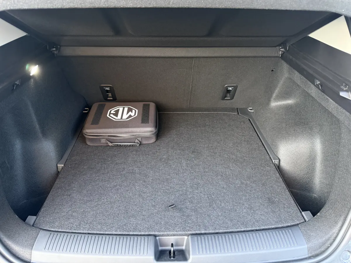 Luxury 64 kWh aut., Nieuw en Rijklaar! incl. Fabrieksgarantie