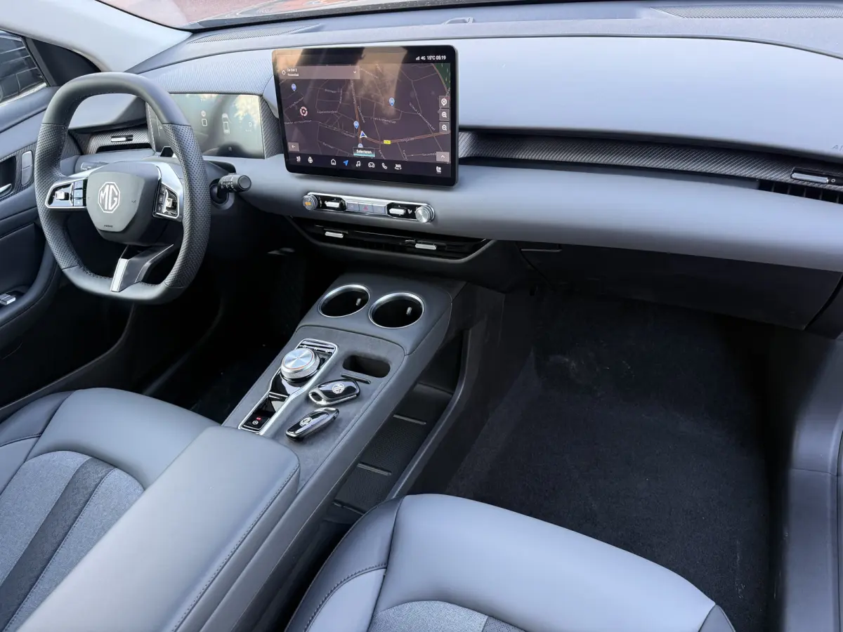 Luxury 64 kWh aut., Nieuw en Rijklaar! incl. Fabrieksgarantie