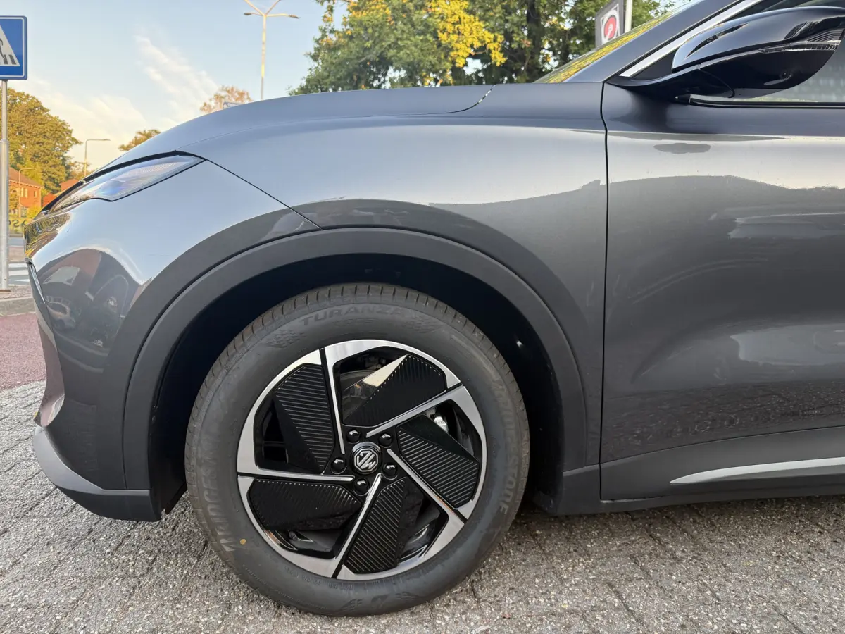 Luxury 64 kWh aut., Nieuw en Rijklaar! incl. Fabrieksgarantie