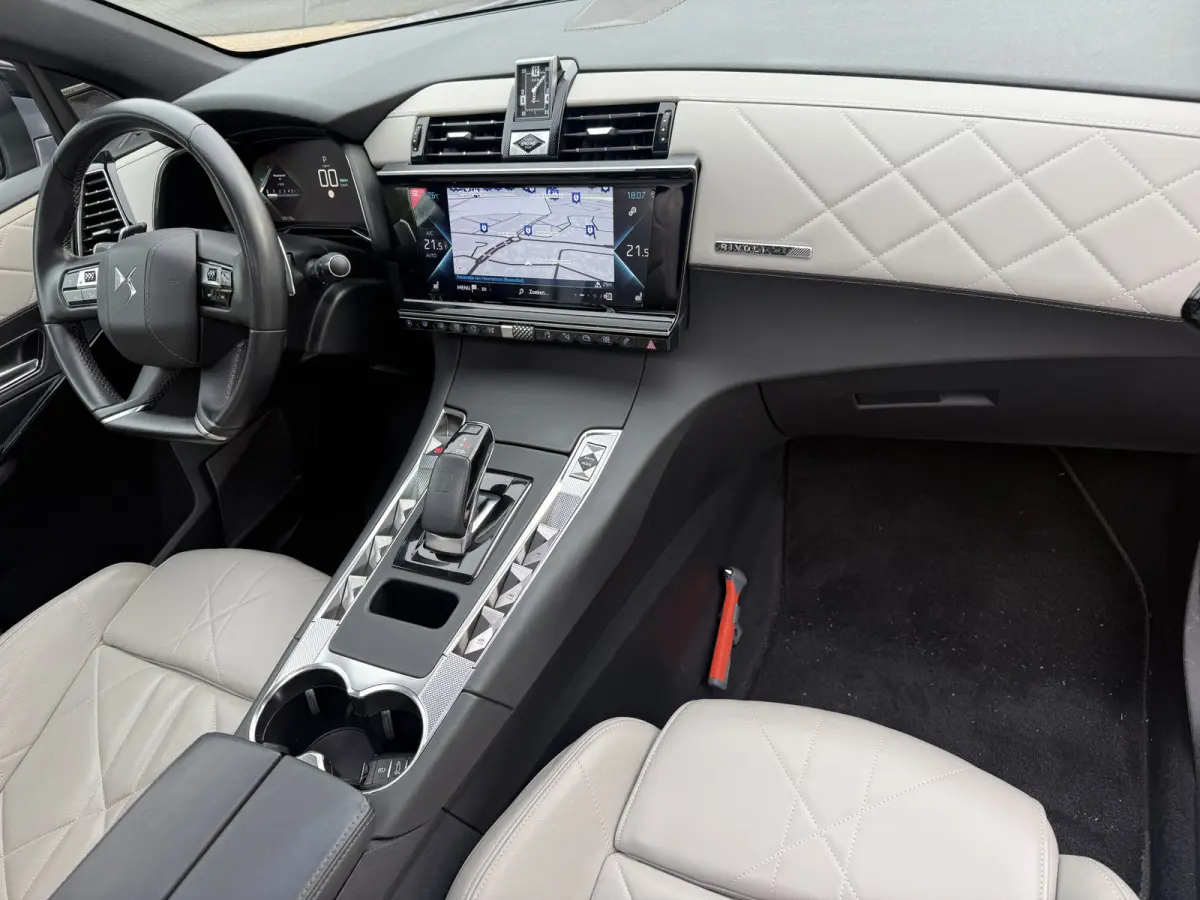 E-Tense 4x4 Rivoli Aut., SOH 95% | Pano | Trekhaak | Leer | Orig. NL auto