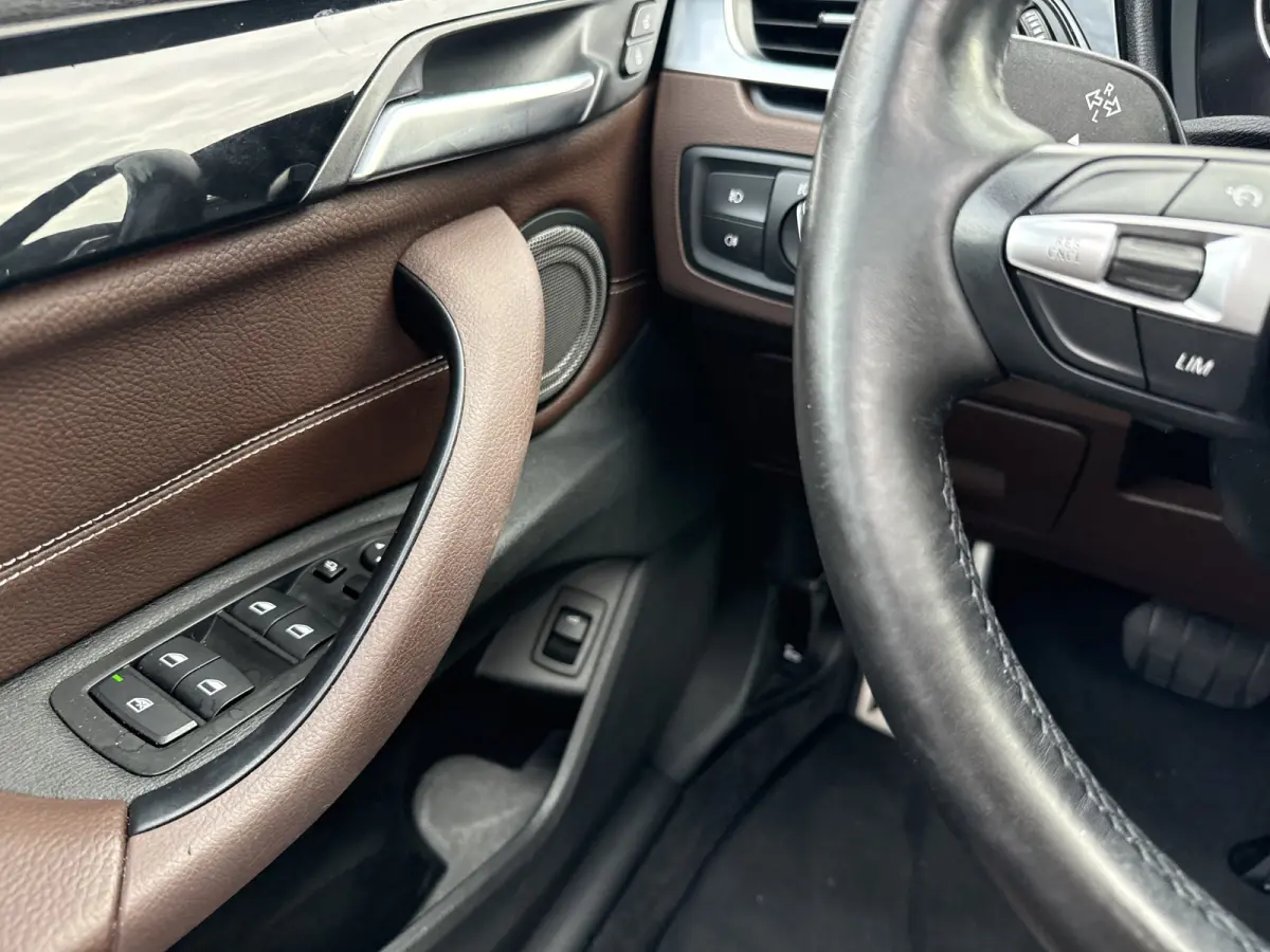 sDrive20i 192pk Executive, M Sport | Pano | CarPlay | Hud