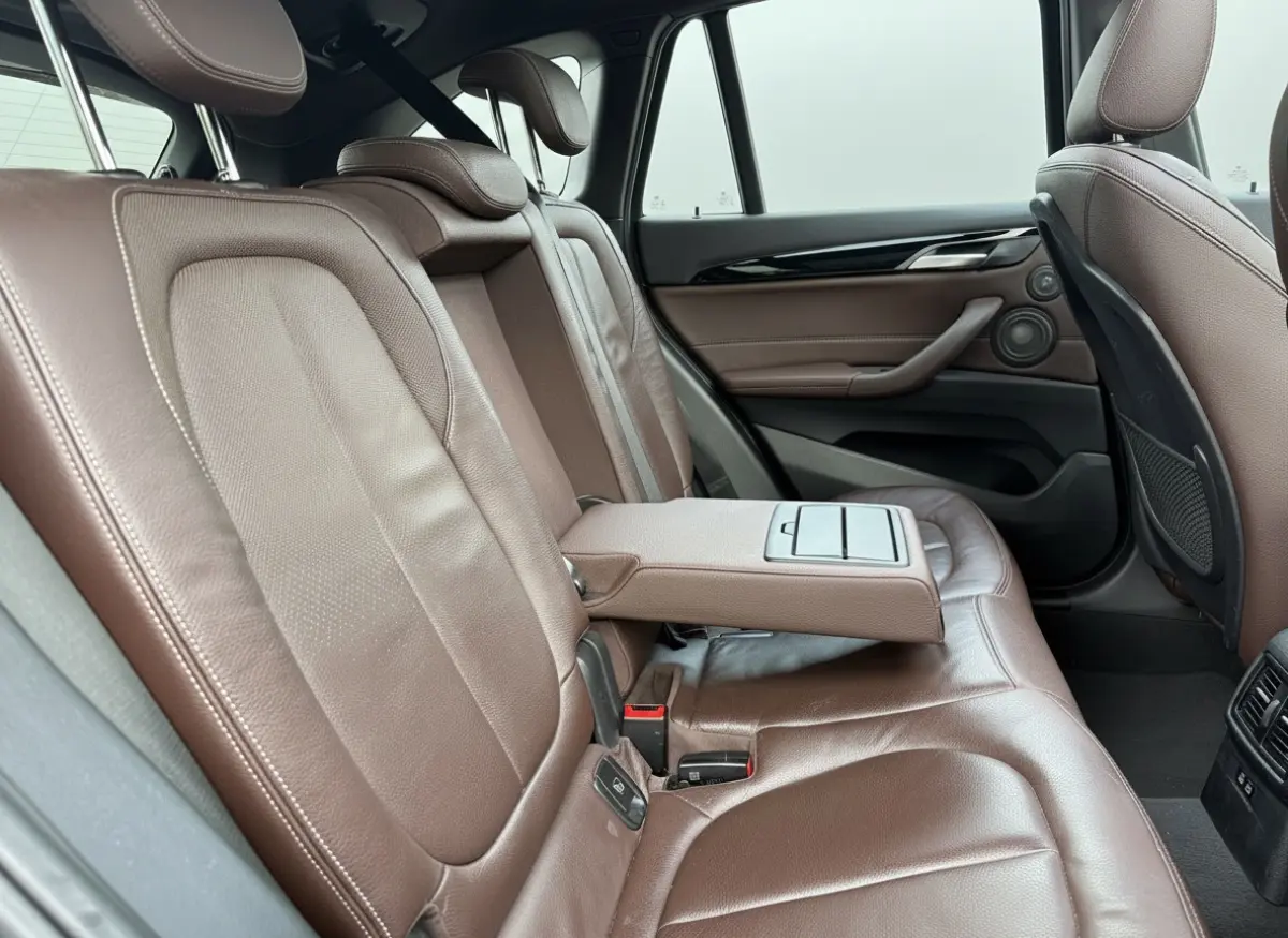 sDrive20i 192pk Executive, M Sport | Pano | CarPlay | Hud
