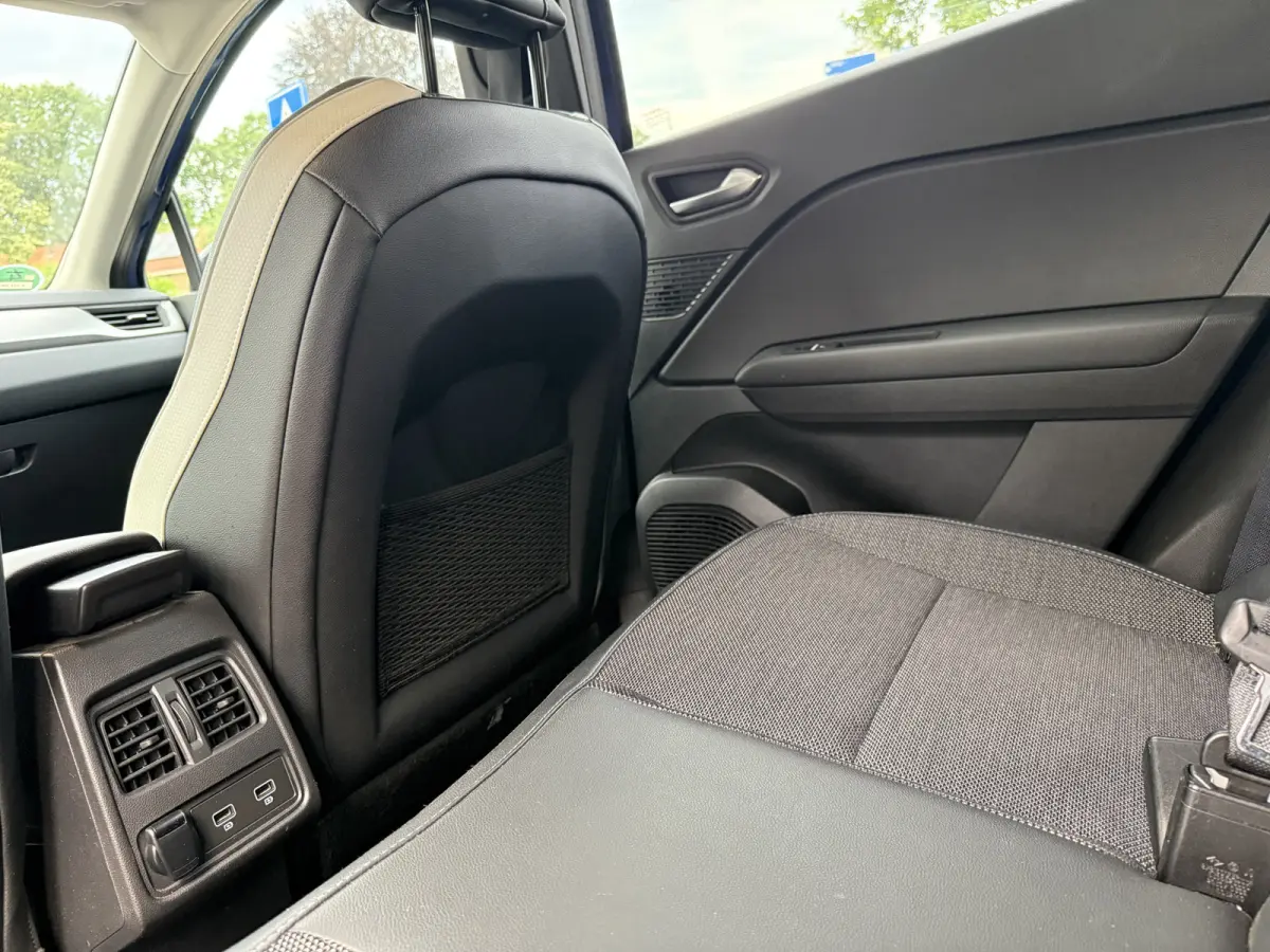 1.0 TCe 90 Intens, Camera | Navi & CarPlay