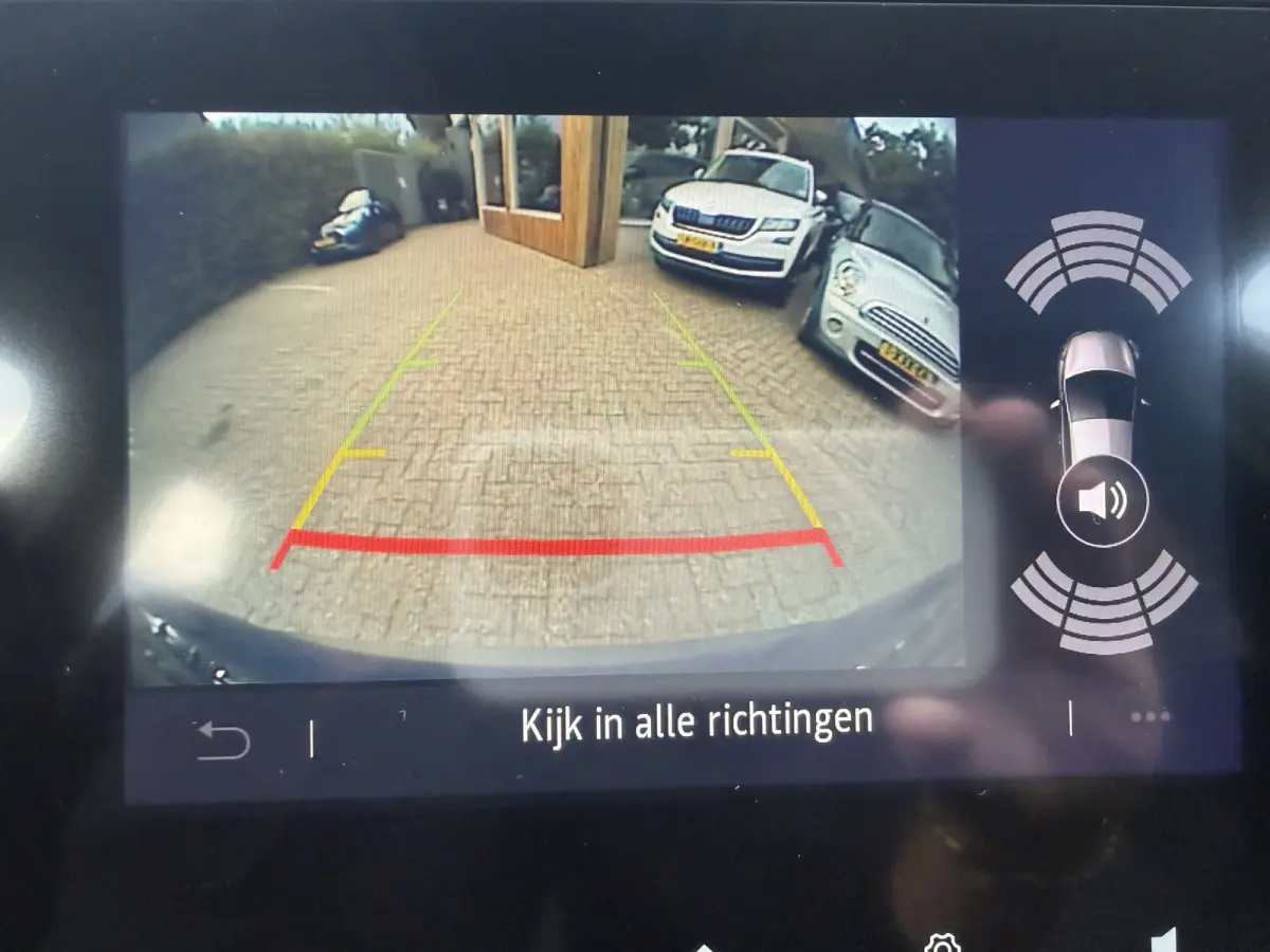 1.0 TCe 90 Intens, Camera | Navi & CarPlay