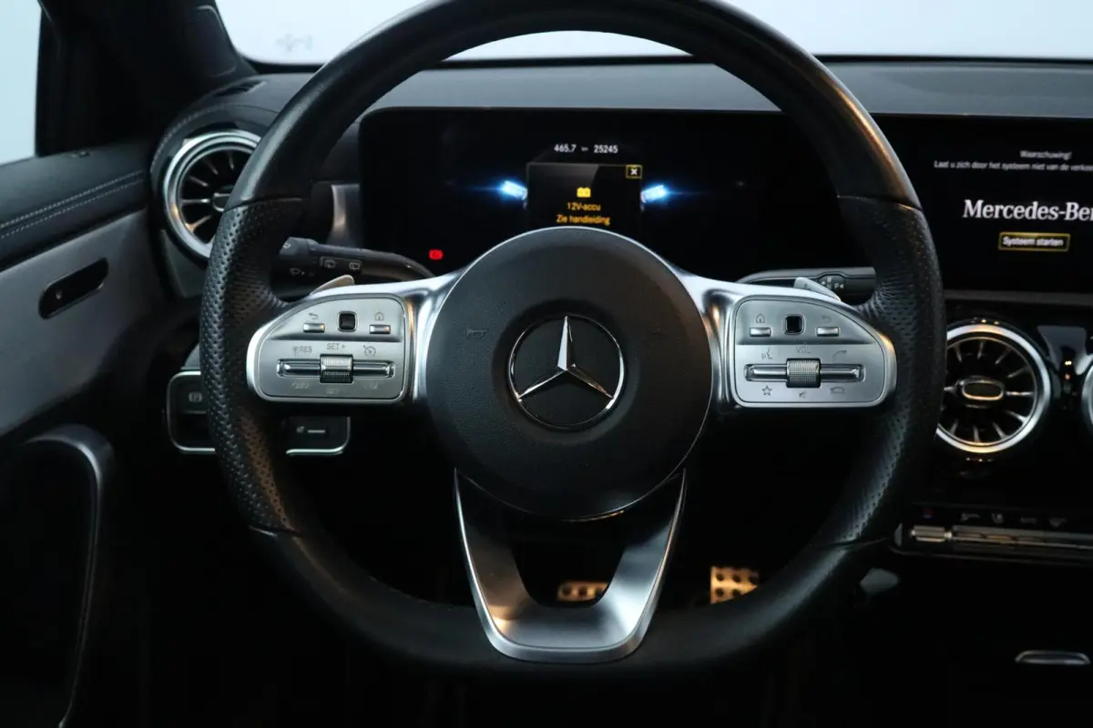 180 AMG Line Night Edition