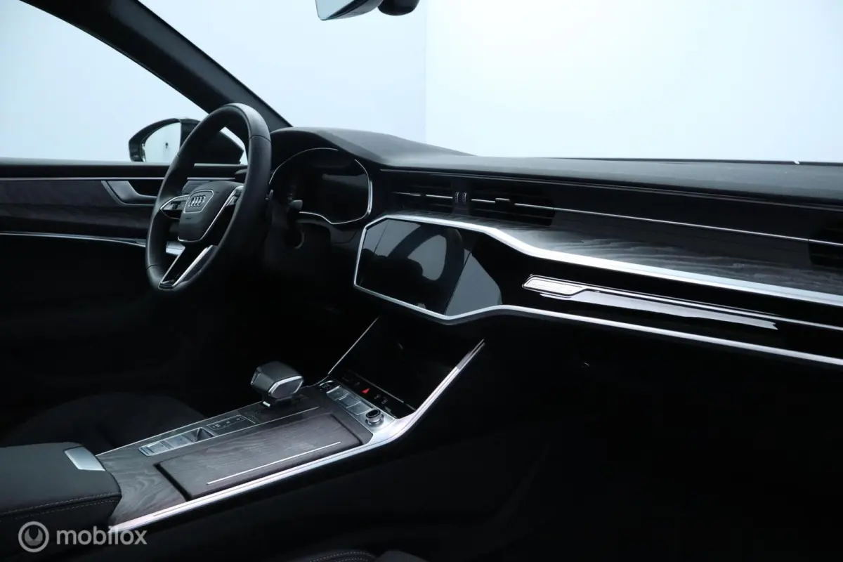 50 TFSI e quattro Advanced edition