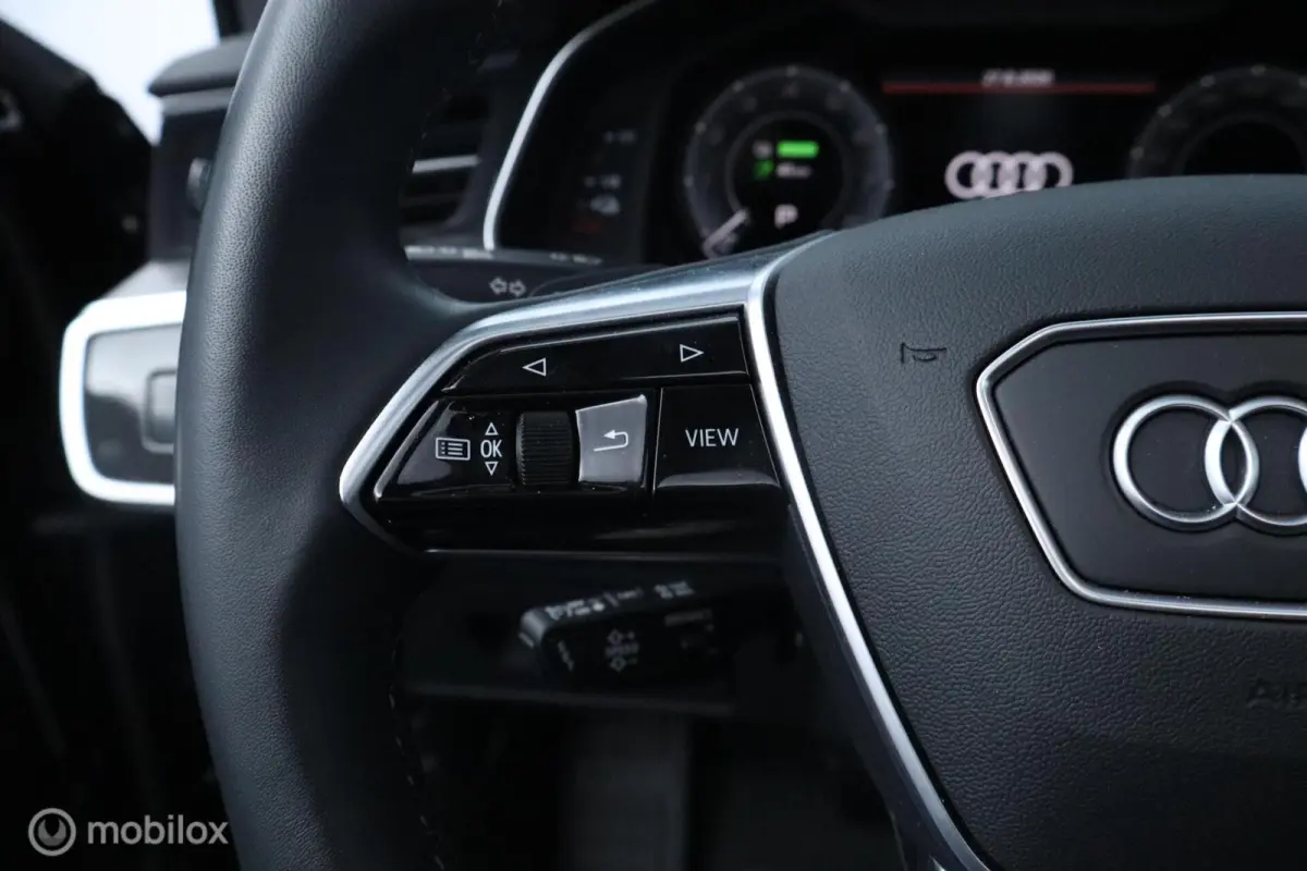 50 TFSI e quattro Advanced edition
