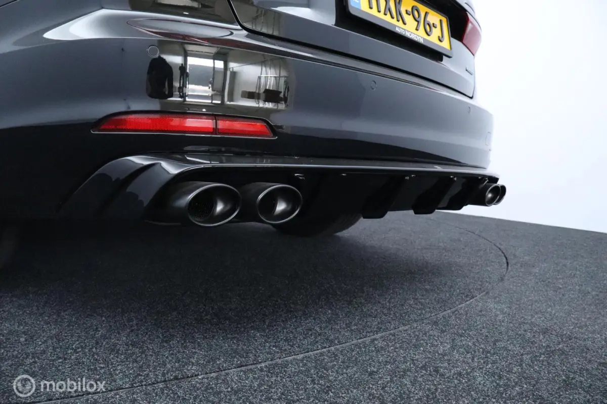 50 TFSI e quattro Advanced edition