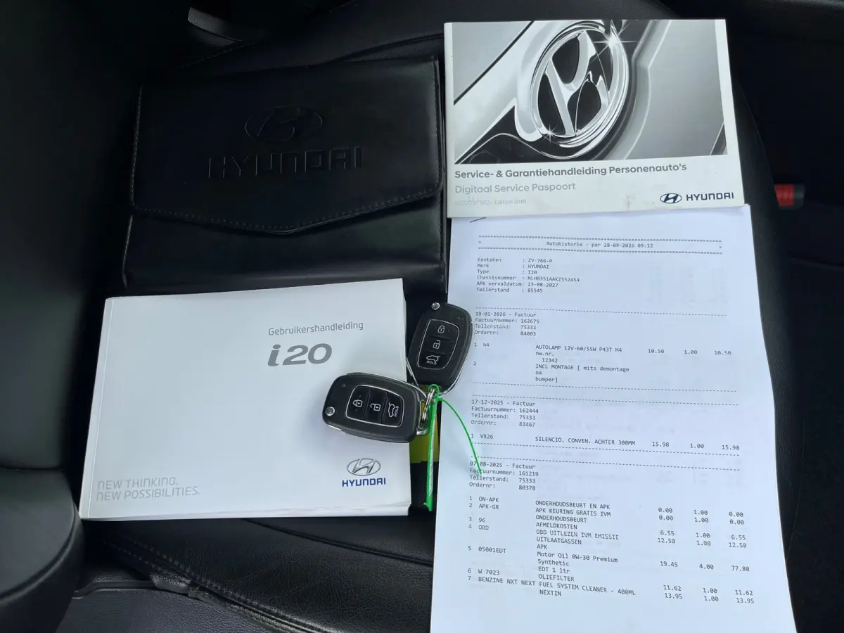1.0 T-GDI Comfort 100PK/Camera/Leder/Carplay/Navigatie/Clima/Cruise/Trekhaak/2De Eigenaar/Nieuwstaat !!