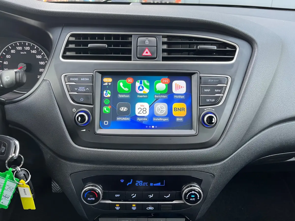 1.0 T-GDI Comfort 100PK/Camera/Leder/Carplay/Navigatie/Clima/Cruise/Trekhaak/2De Eigenaar/Nieuwstaat !!