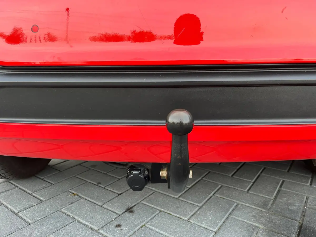 1.0 T-GDI Comfort 100PK/Camera/Leder/Carplay/Navigatie/Clima/Cruise/Trekhaak/2De Eigenaar/Nieuwstaat !!