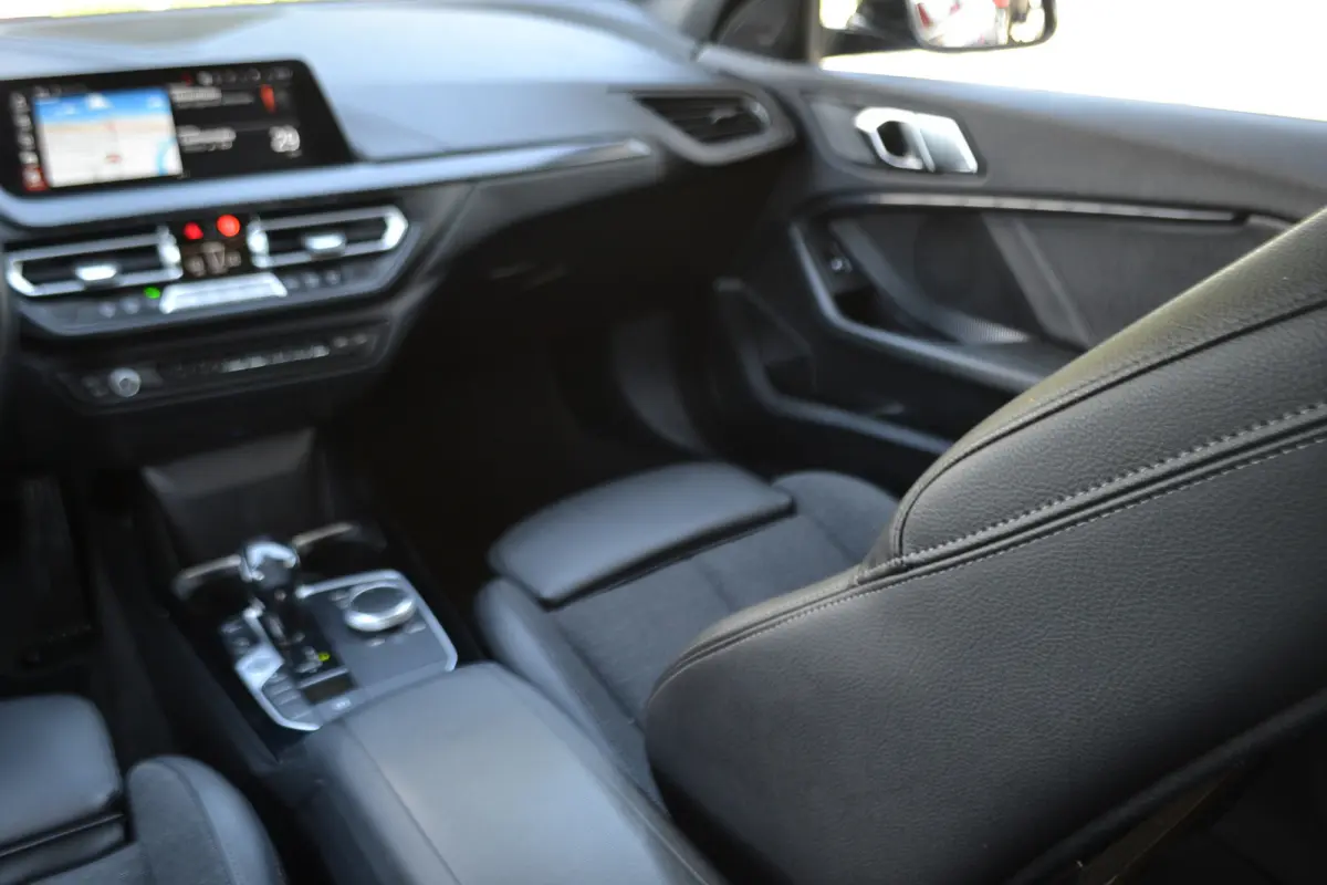 118i Automaat | Sportline Business Edition | Carplay | Panoramadak | Dealeronderhouden.
