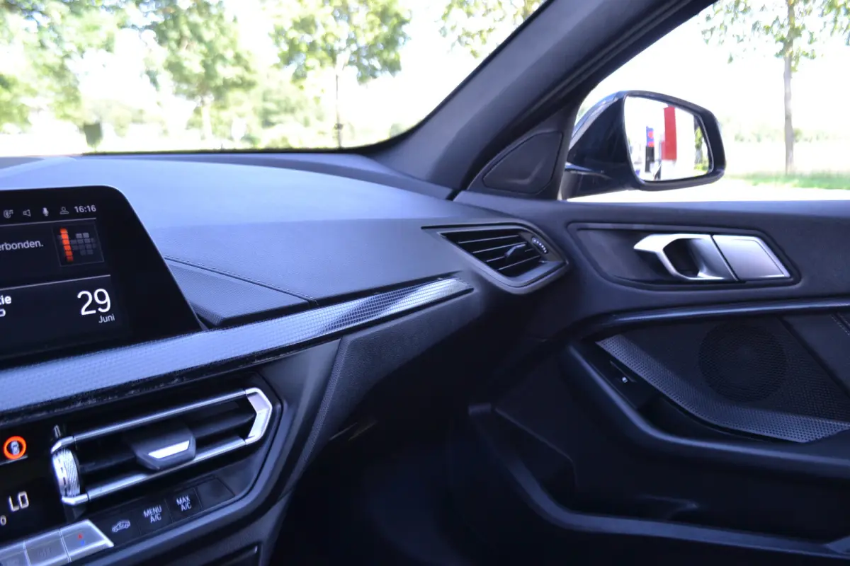 118i Automaat | Sportline Business Edition | Carplay | Panoramadak | Dealeronderhouden.