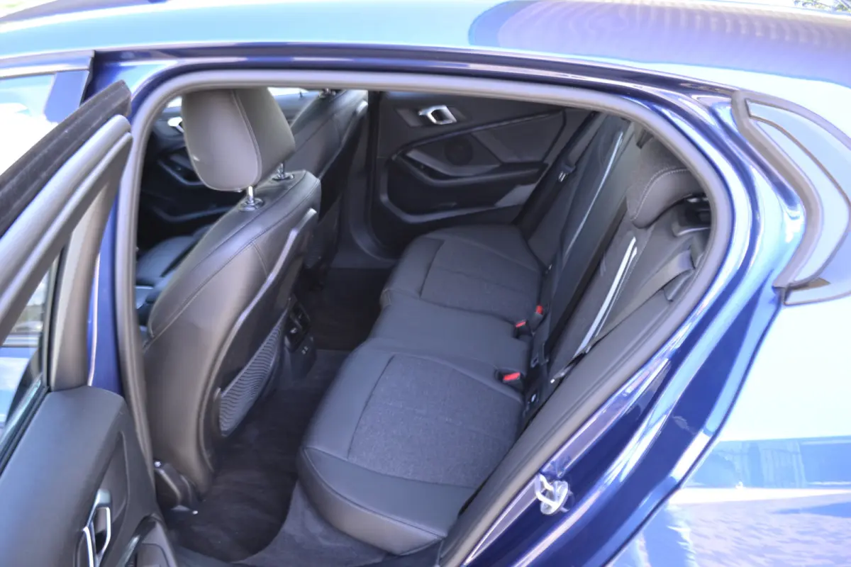 118i Automaat | Sportline Business Edition | Carplay | Panoramadak | Dealeronderhouden.