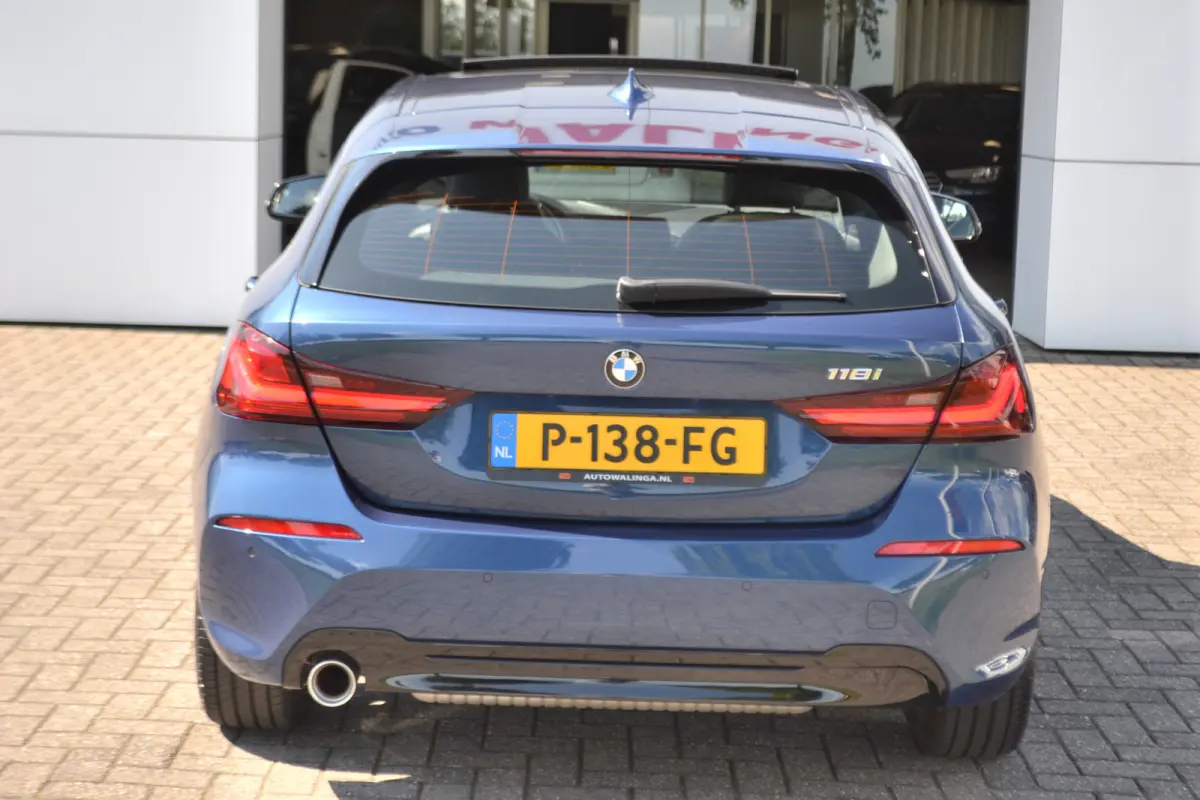118i Automaat | Sportline Business Edition | Carplay | Panoramadak | Dealeronderhouden.