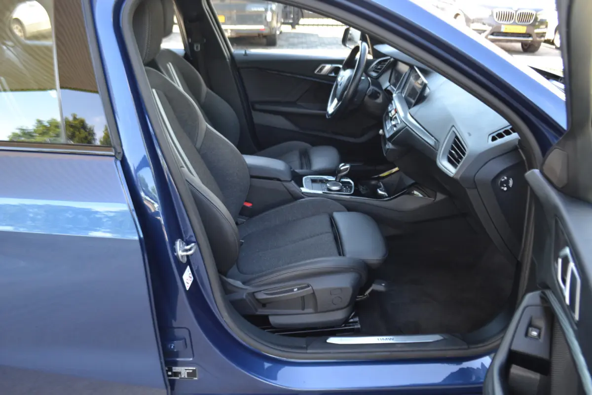 118i Automaat | Sportline Business Edition | Carplay | Panoramadak | Dealeronderhouden.