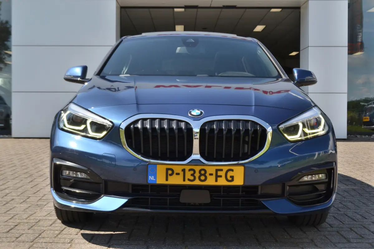 118i Automaat | Sportline Business Edition | Carplay | Panoramadak | Dealeronderhouden.