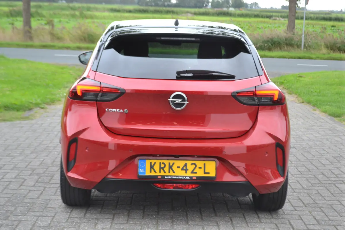 Edition 50 kWh Camera | Autom. Airco | Warmtepomp | Carplay | PDC v+a |