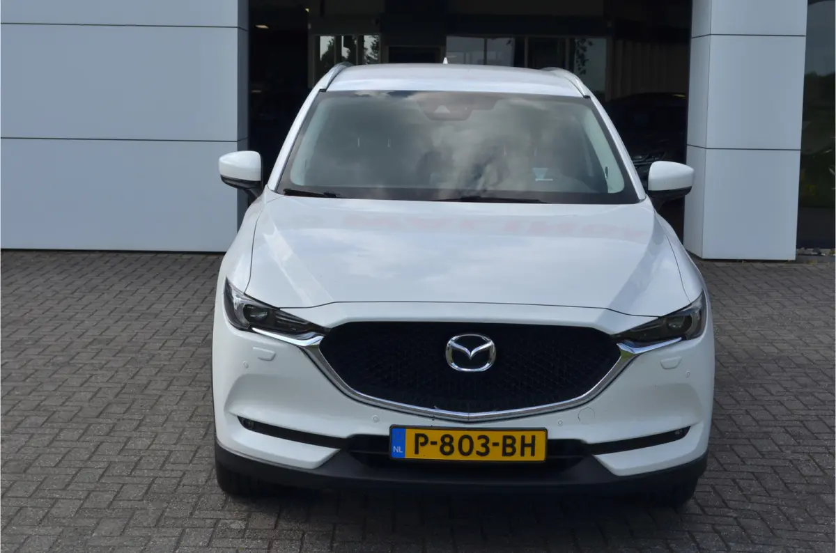2.0 4WD Nieuw model! | Achteruitrijcamera | Head Up | Dodehoeksensor | Stuur en stoelverwarming |
