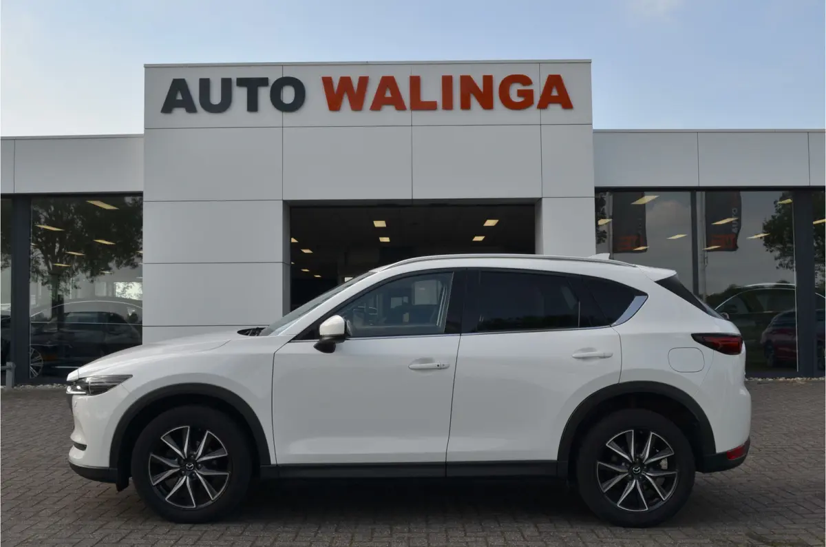 2.0 4WD Nieuw model! | Achteruitrijcamera | Head Up | Dodehoeksensor | Stuur en stoelverwarming |