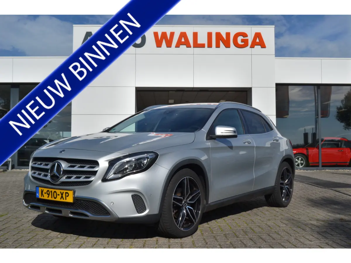 180 Automaat | Leer | Carplay | Stoelverw. | Navigatie | Achteruitrijcamera | Trekhaak |
