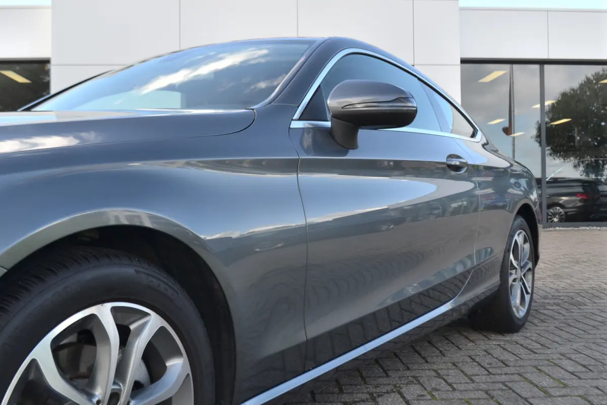 180 Ambition Navigatie | Led koplampen | Trekhaak af fabriek 1800kg | Nederlandse Auto!