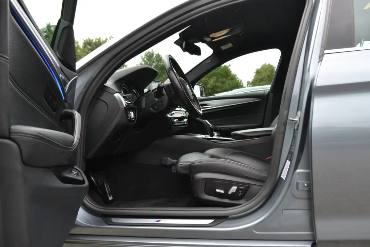 520i M Sportpakket | NL Auto | Stoelverst el geheug. | Stoelverw. | Trekhaak 2000kg |