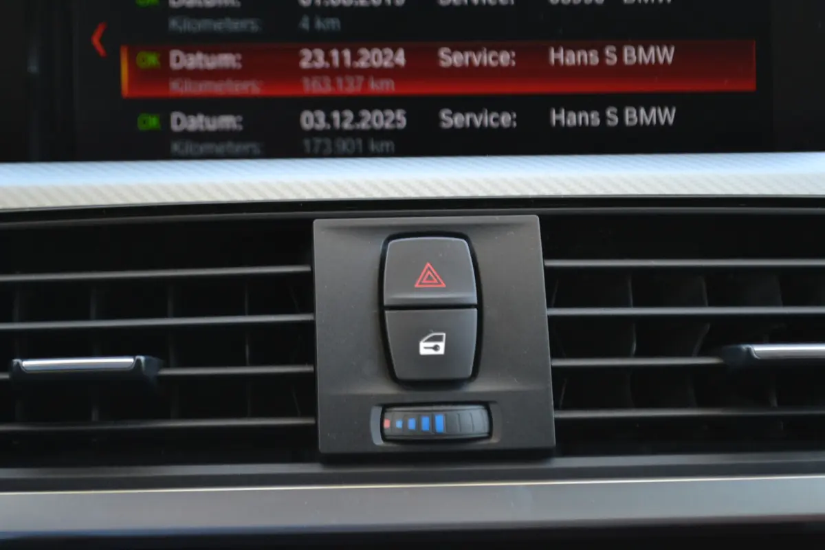318i M Sport Leer | Navigatie | Trekhaak Afn. | onderhoud inzichtelijk.