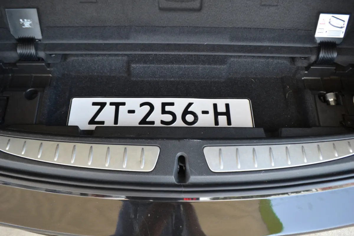 318i M Sport Leer | Navigatie | Trekhaak Afn. | onderhoud inzichtelijk.