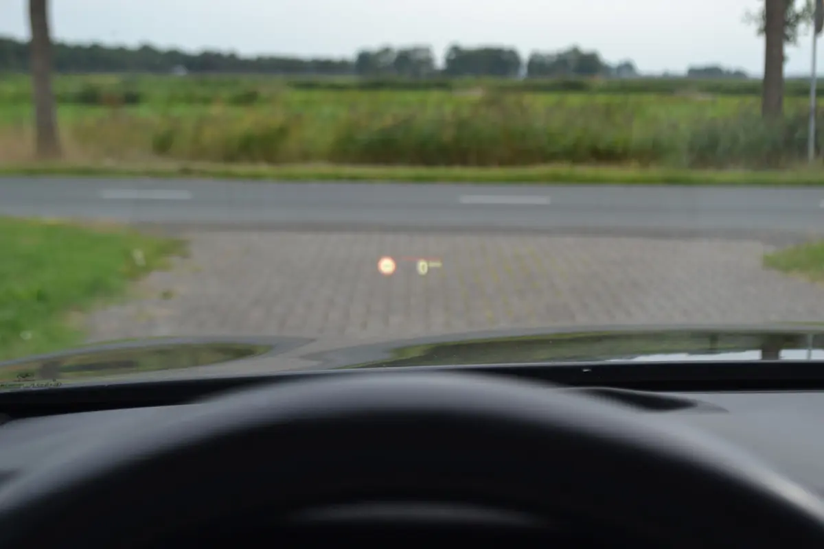 530e M-Sport | Laser| Panoramadak |Sfeerverlichting | Trekhaak | Comfortstoelen | Carplay | Assist | 49dkm !!