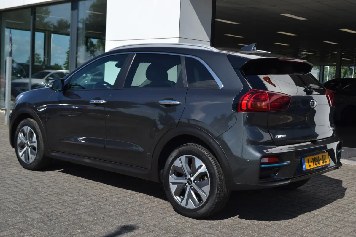 DynamicPlusLine 39 kWh Opendak | Stoel en stuurverwarming | Camera | Carplay |
