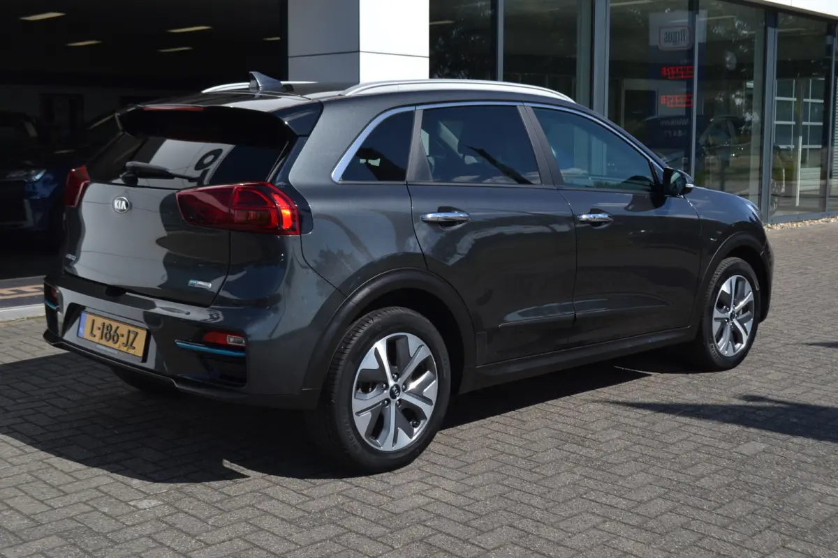 DynamicPlusLine 39 kWh Opendak | Stoel en stuurverwarming | Camera | Carplay |