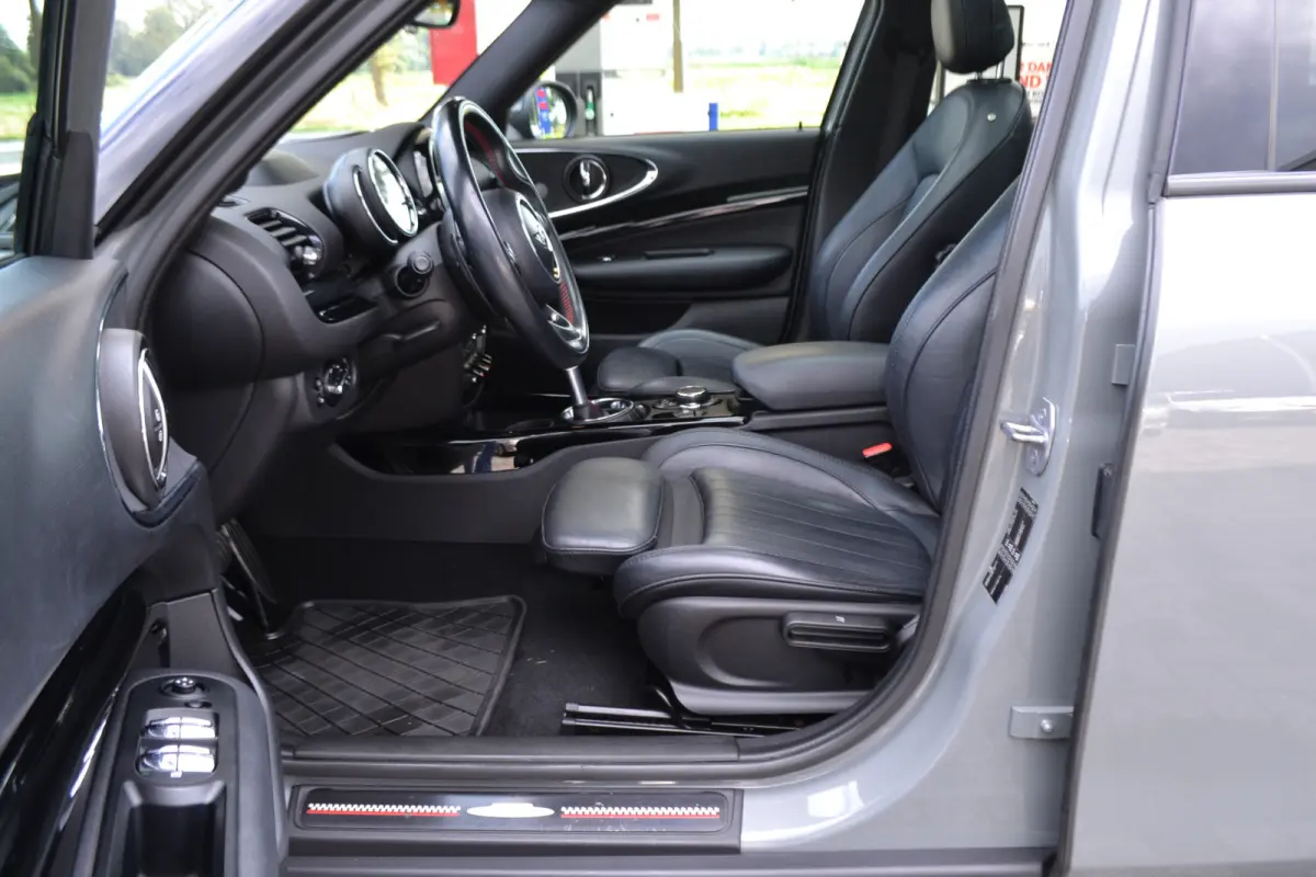 2.0 Cooper S JCW Chili | Panoramadak | Leer | Harman/Kardon | Achteruitrij camera | Head-up display | Stoelverwarming |