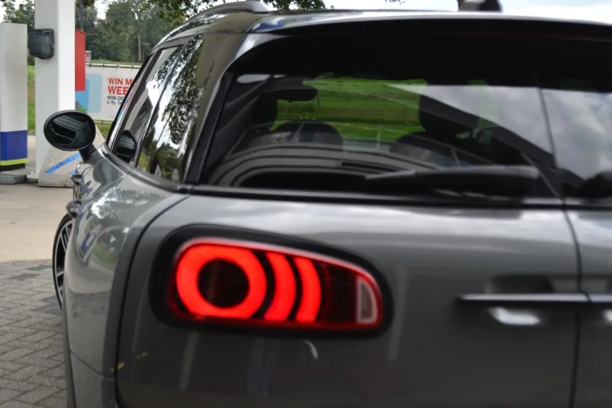 2.0 Cooper S JCW Chili | Panoramadak | Leer | Harman/Kardon | Achteruitrij camera | Head-up display | Stoelverwarming |