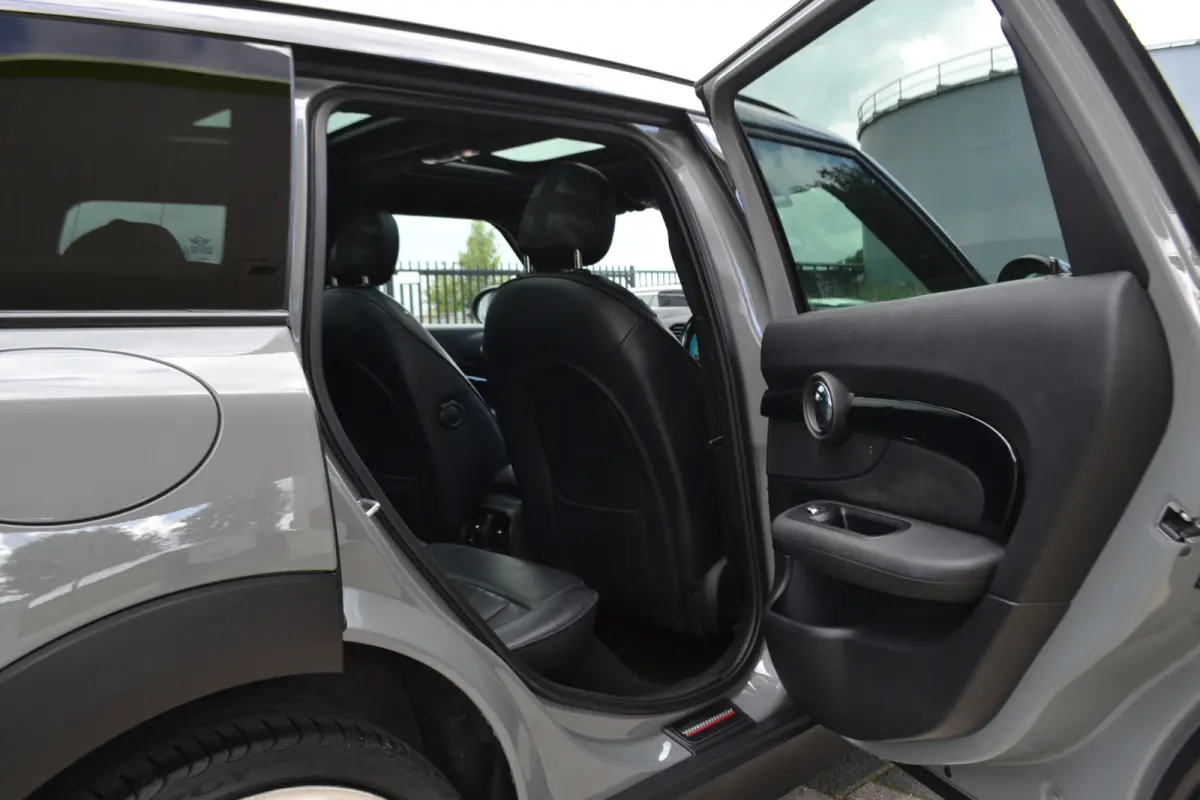 2.0 Cooper S JCW Chili | Panoramadak | Leer | Harman/Kardon | Achteruitrij camera | Head-up display | Stoelverwarming |