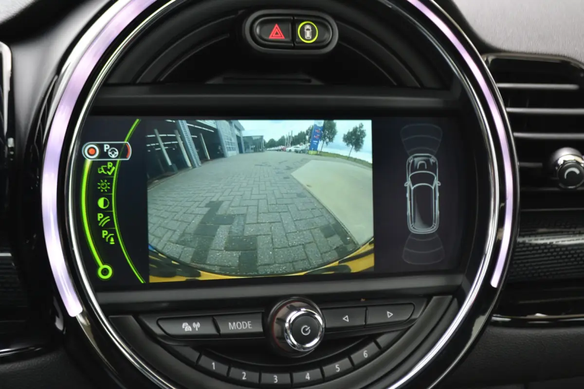 2.0 Cooper S JCW Chili | Panoramadak | Leer | Harman/Kardon | Achteruitrij camera | Head-up display | Stoelverwarming |