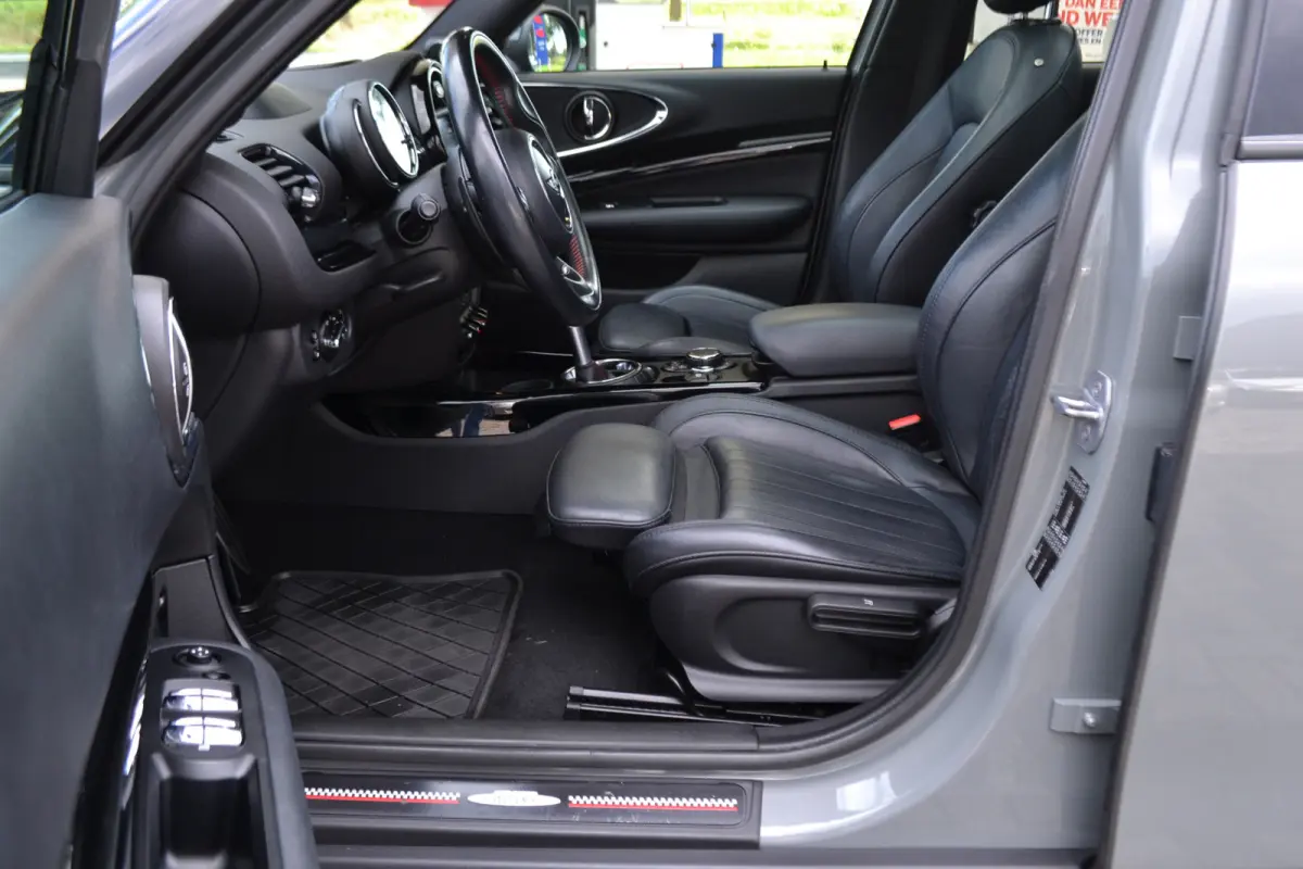 2.0 Cooper S JCW Chili | Panoramadak | Leer | Harman/Kardon | Achteruitrij camera | Head-up display | Stoelverwarming |