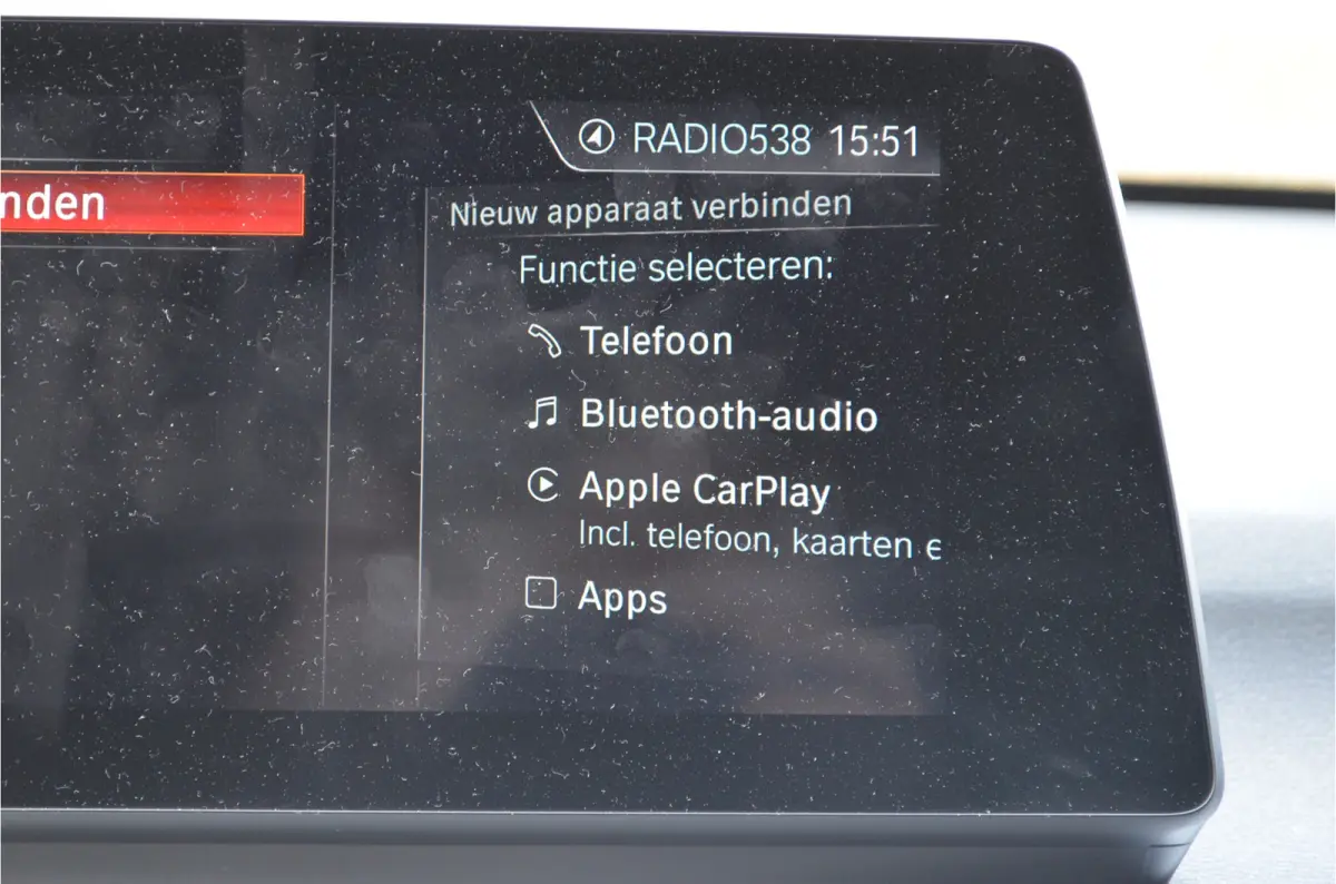 sDrive20i 180pk Automaat | Panoramdak | Carplay | Head Up | Achteruitrij camera |Stoelverwarming | Dealer Metallic Lak