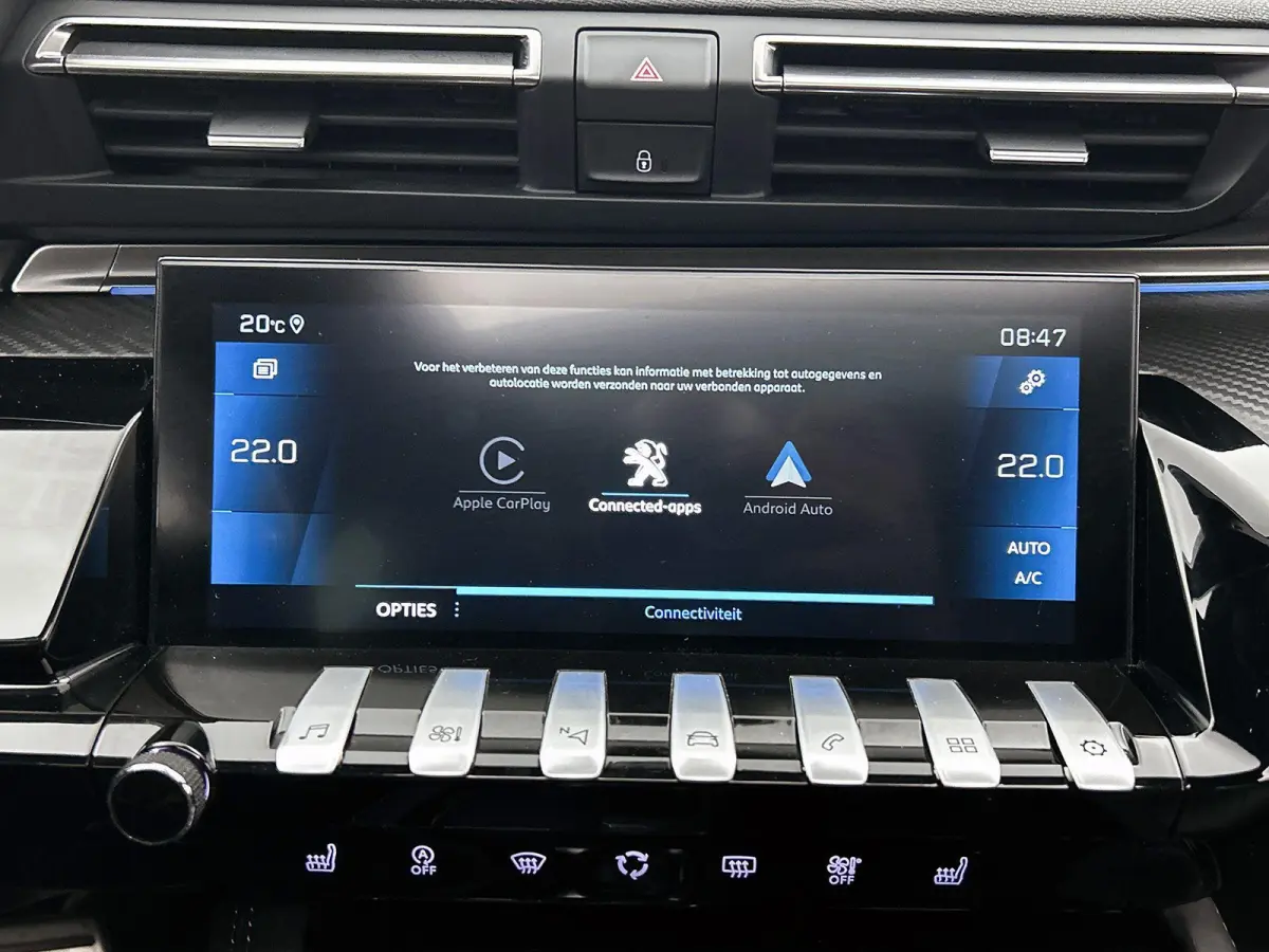 1.5 BlueHDi 130 S&S EAT8 GT | Apple Carplay / Android Auto | Achteruitrijcamera | Parkeersensoren | Panoramadak | Trekhaak |
