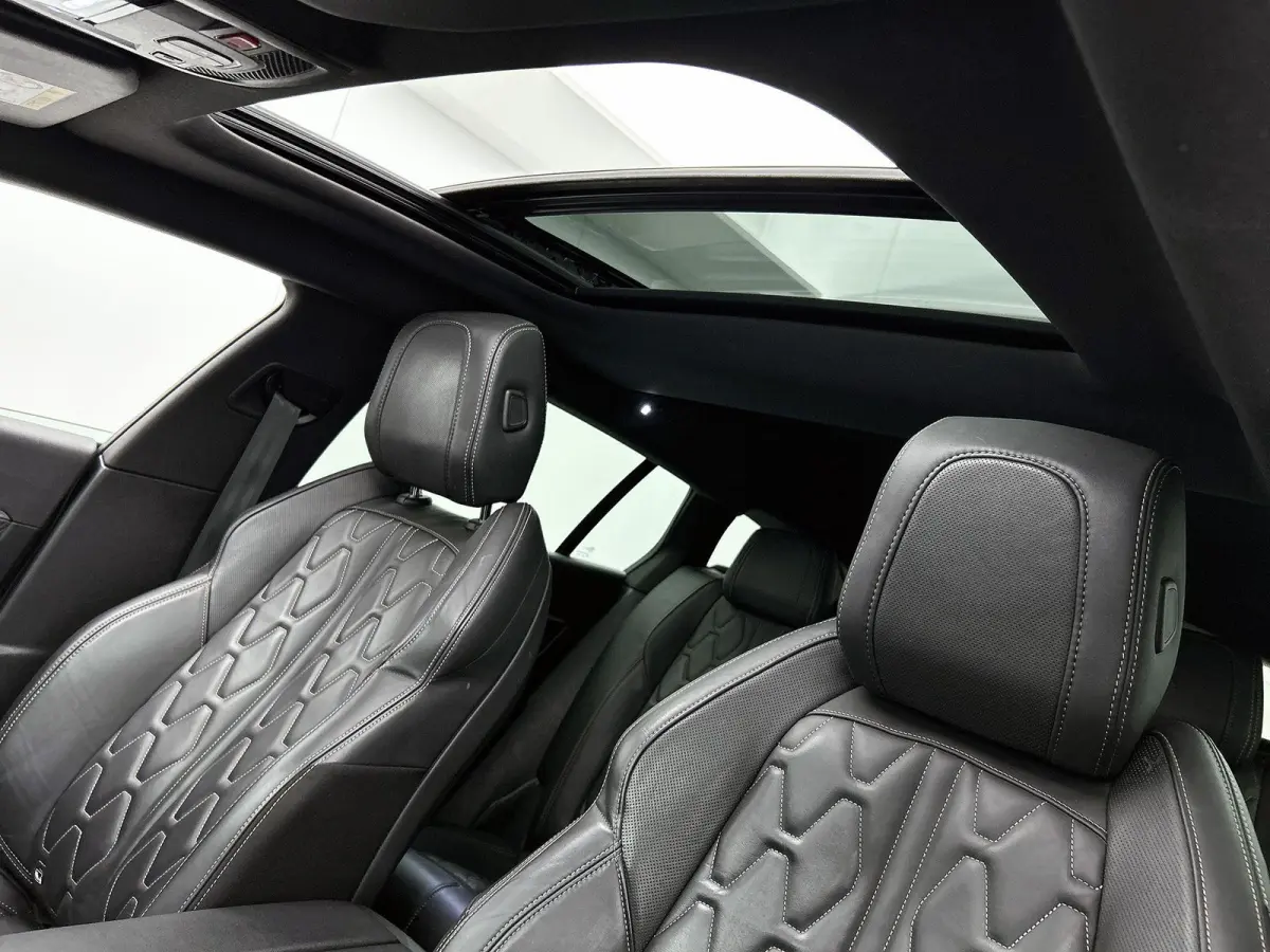 1.5 BlueHDi 130 S&S EAT8 GT | Apple Carplay / Android Auto | Achteruitrijcamera | Parkeersensoren | Panoramadak | Trekhaak |