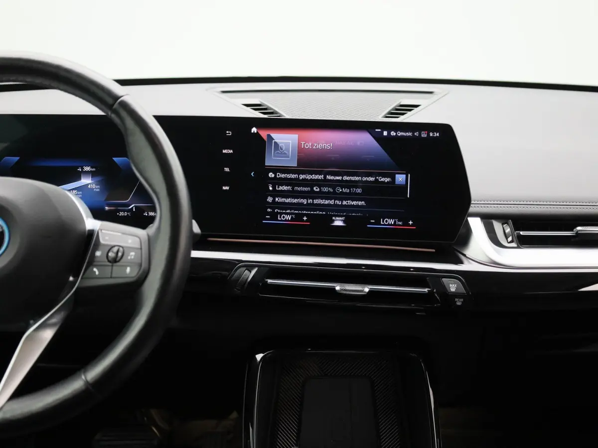 xDrive30 (200kW) | Climate Control | Stoelverwarming | Parkeersensoren | Achteruitrijcamera | Lichtmetalen Velgen |
